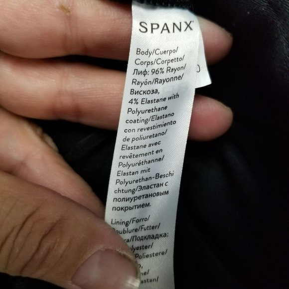 Spanx Pants Womens 3X Black Faux Leather Look High Rise Shaping Pocket Jogger - Picture 11 of 14